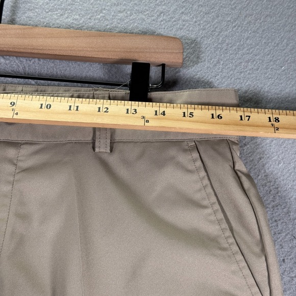 Adidas Climalite Chino Shorts Mens 32 Khaki Golf Active Lightweight Sportswear - Picture 10 of 14